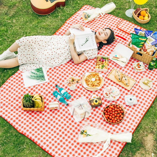 Outdoor Picnic Mat Moisture-proof Mat Thick Oxford Cloth Waterproof Beach Mat Portable Beach Blanket Folding Camping Mat