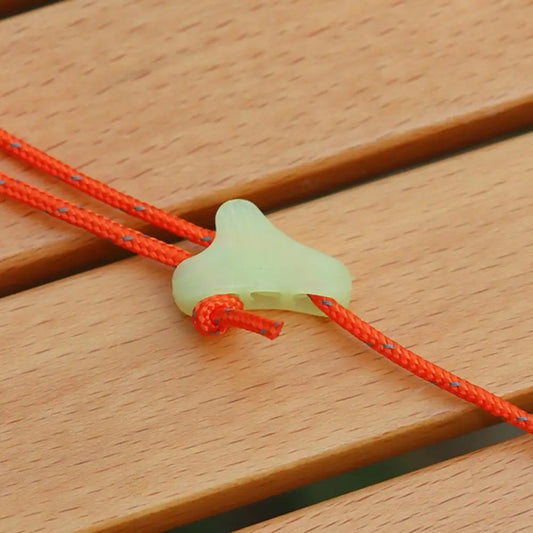 Nighttime Camping Gear Outdoor Camping Tent Accessories 10pcs Wind Rope Buckles Glow Dark Plastic Triangle Buckles for Safety